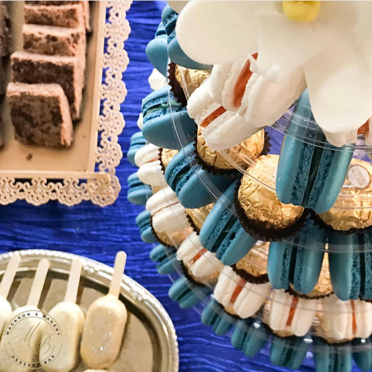 CELEBRA CON MACARON & BAKERY